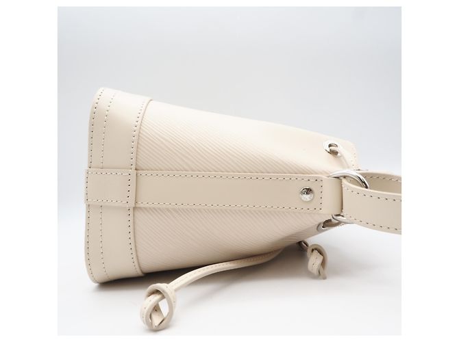 Bolso de Hombro Louis Vuitton Epi Noe BB Quartz Crudo - vista 8