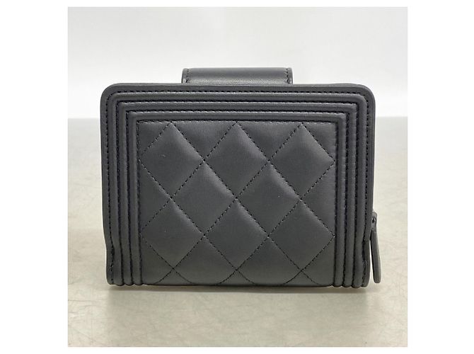 Chanel Boy Lammleder-Geldbörse in Schwarz - Ansicht 7