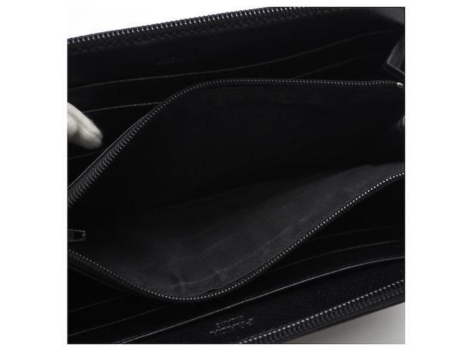 Cartera larga de nylon Saffiano negro de Prada - vista 11