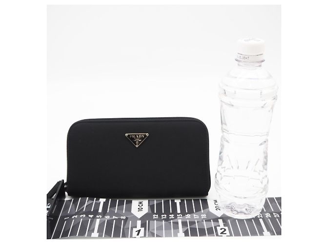 Cartera larga de nylon Saffiano negro de Prada - vista 3