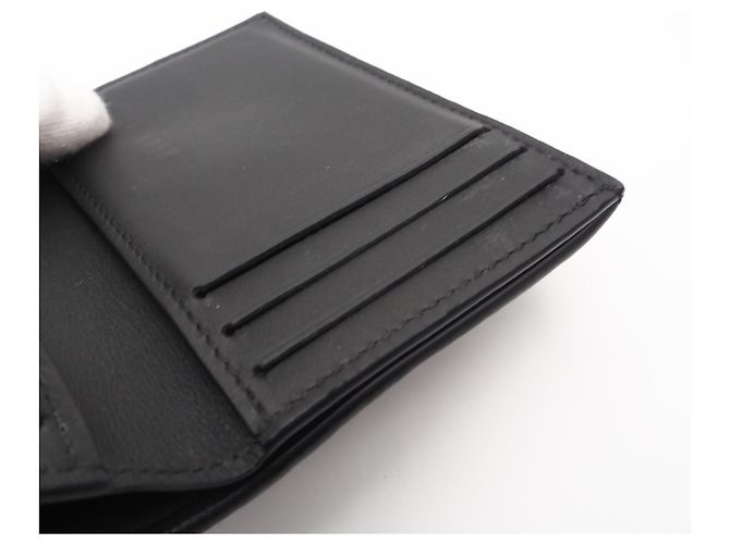 Portafoglio pieghevole Louis Vuitton Taurillon Portefeuille Pilot Noir Nero - vista 14