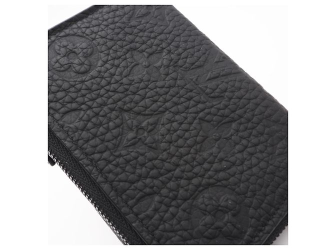 Portafoglio pieghevole Louis Vuitton Taurillon Portefeuille Pilot Noir Nero - vista 3