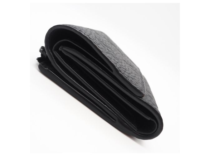 Portafoglio pieghevole Louis Vuitton Taurillon Portefeuille Pilot Noir Nero - vista 5