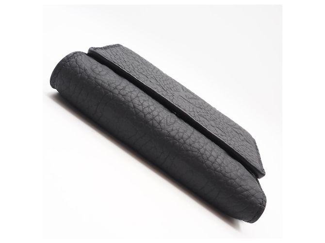 Portafoglio pieghevole Louis Vuitton Taurillon Portefeuille Pilot Noir Nero - vista 6
