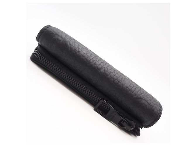 Portafoglio pieghevole Louis Vuitton Taurillon Portefeuille Pilot Noir Nero - vista 7