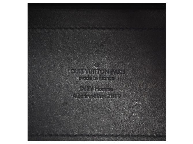 Borsa a tracolla Louis Vuitton See-through Soft Trunk Nero - vista 16