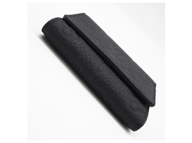Louis Vuitton Taurillon Portefeuille Pilot Wallet Nero - vista 7