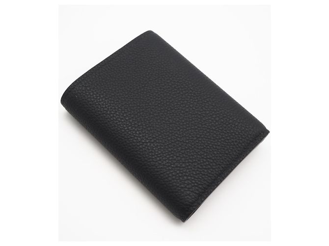 Louis Vuitton LV Aerogram Victor Wallet Black - view 2