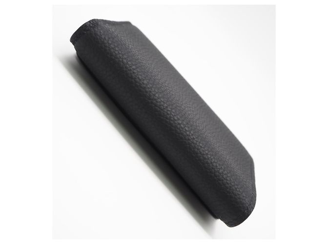 Louis Vuitton LV Aerogram Victor Wallet Black - view 6