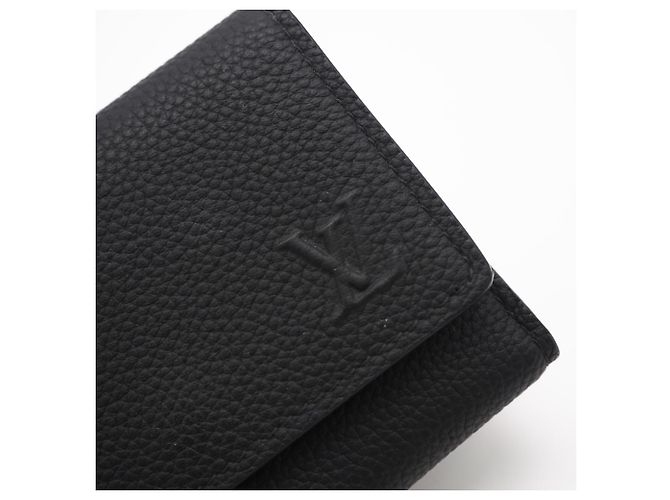 Louis Vuitton LV Aerogram Victor Wallet Black - view 9