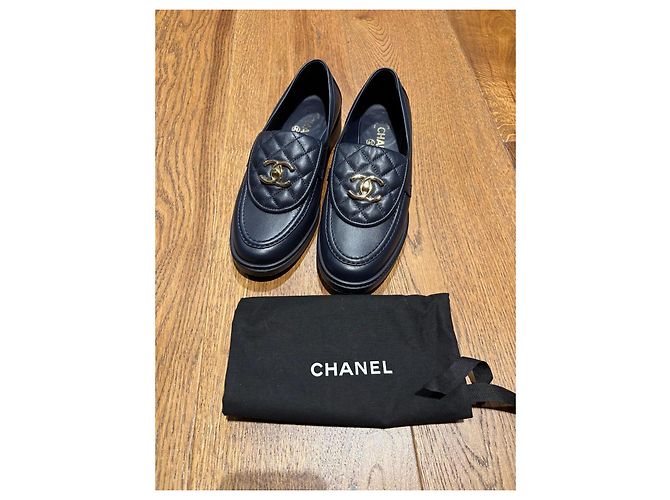 Chanel Mocassini in pelle trapuntata blu navy Blu scuro - vista 11