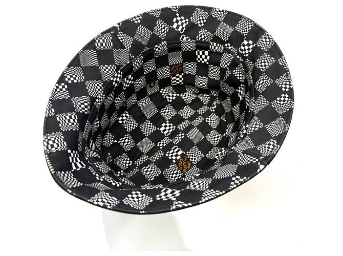 Louis Vuitton Reversible Distorted Damier Bucket Hat Schwarz Weiß - Ansicht 6