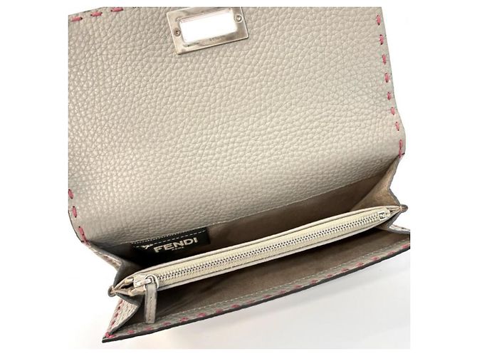 FENDI Selleria Peekaboo Langgeldbörse mit Handnähten Braun Pink - Ansicht 3
