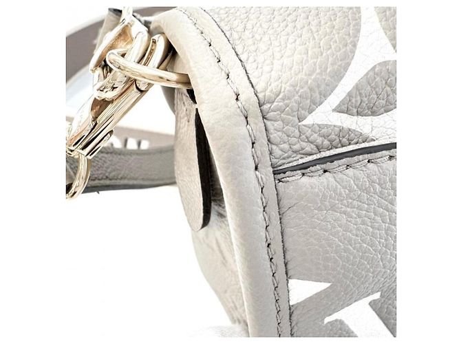 Borsa a Spalla Louis Vuitton Diane Bicolor Empreinte Beige Grigio Crudo - vista 10