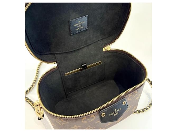 Borsa a tracolla Louis Vuitton Monogram Reverse Vanity Chain Marrone Nero Monogramma - vista 6