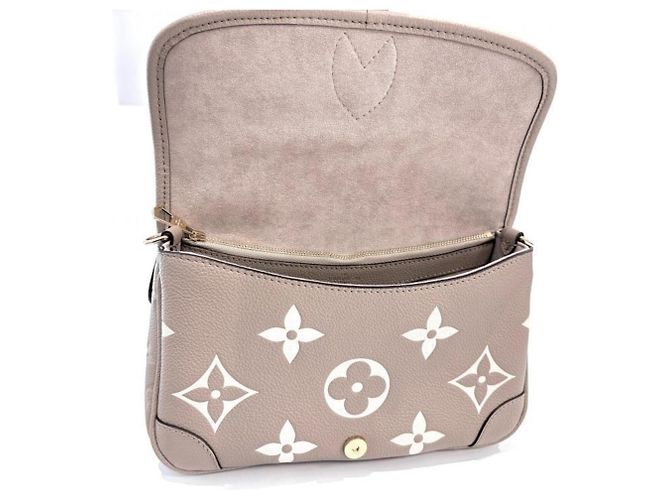 Borsa a Spalla Louis Vuitton Diane Bicolor Empreinte Beige Grigio Crudo - vista 6
