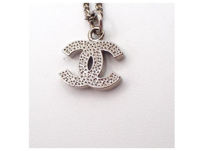 Pendente con catena Chanel Vintage CC Logo argentato Argento - vista 3
