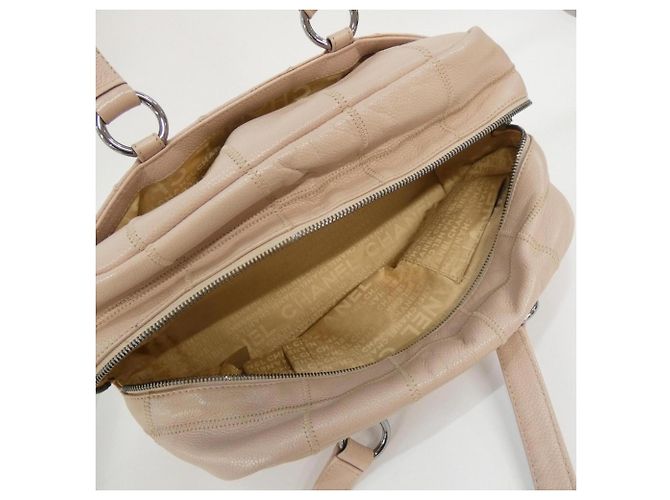 Borsa a tracolla Chanel in pelle di vitello granulata rosa chiaro - vista 9