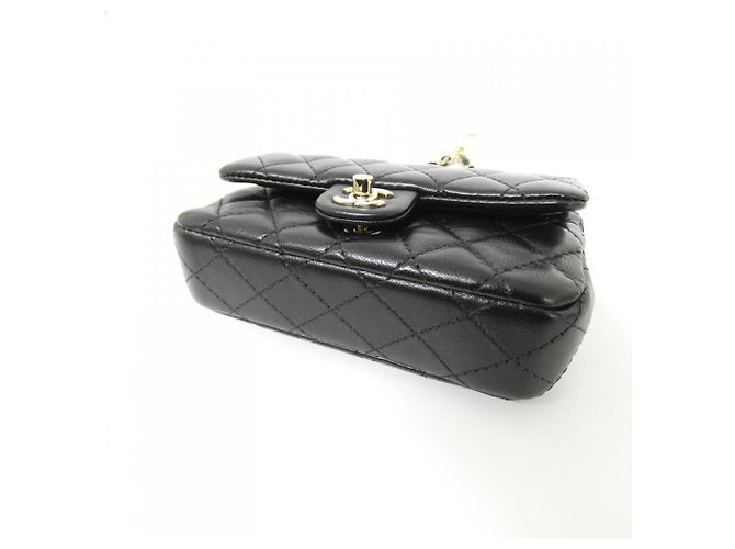 Charm per borsa Chanel AP4760 Nero - vista 3