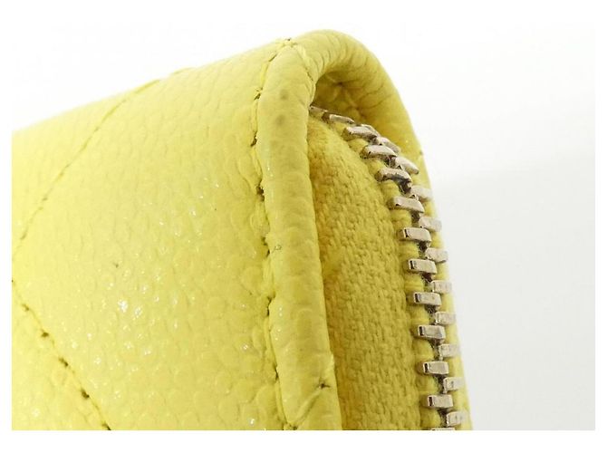 Cartera Chanel Timeless Classic Line Amarillo - vista 5