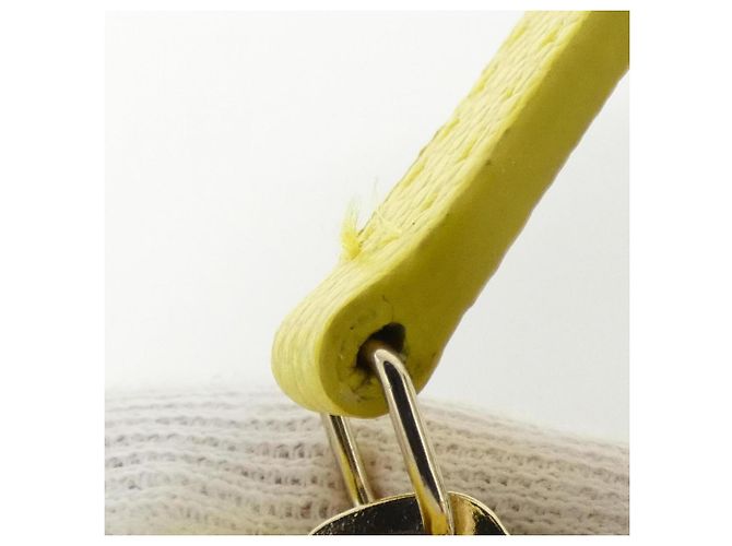 Cartera Chanel Timeless Classic Line Amarillo - vista 8