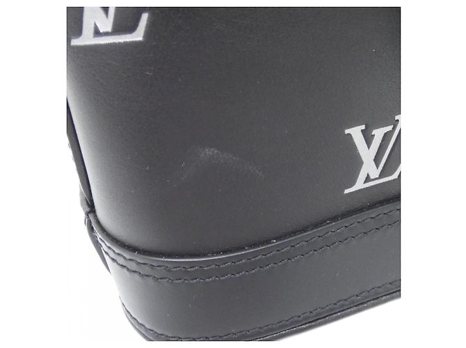 Borsa Louis Vuitton Alma EW Nero - vista 3