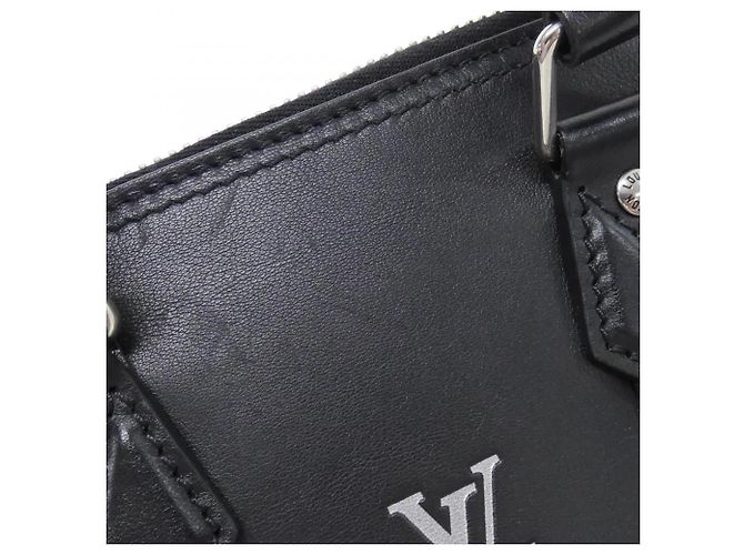 Borsa Louis Vuitton Alma EW Nero - vista 4