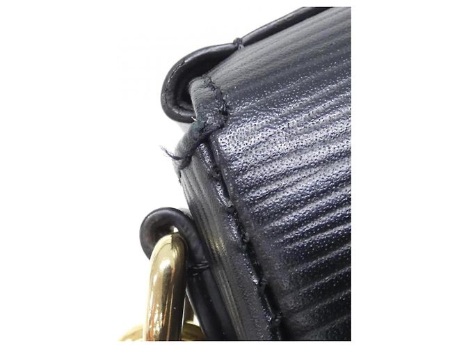 Borsa a Spalla Louis Vuitton Epi Saumur BB Nero - vista 3