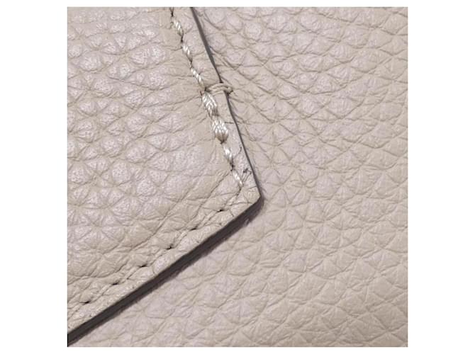 Borsa Louis Vuitton Capucines BB - vista 4