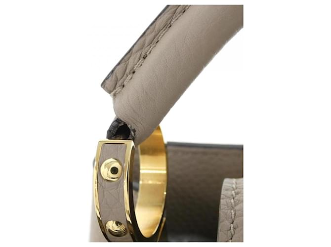 Borsa Louis Vuitton Capucines BB - vista 6