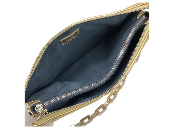 Borsa a Spalla Louis Vuitton Coussin PM M59278 D'oro - vista 6