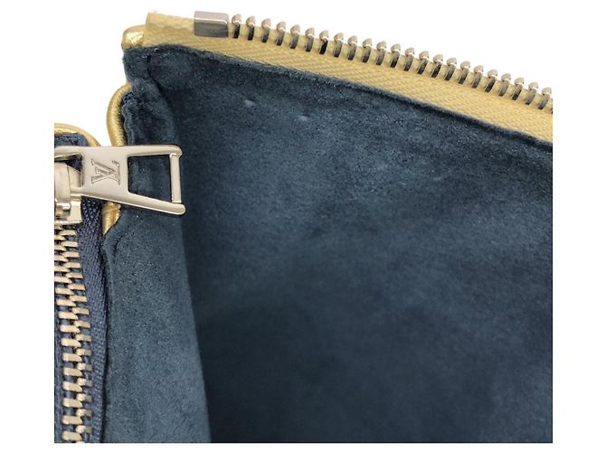 Borsa a Spalla Louis Vuitton Coussin PM M59278 D'oro - vista 7