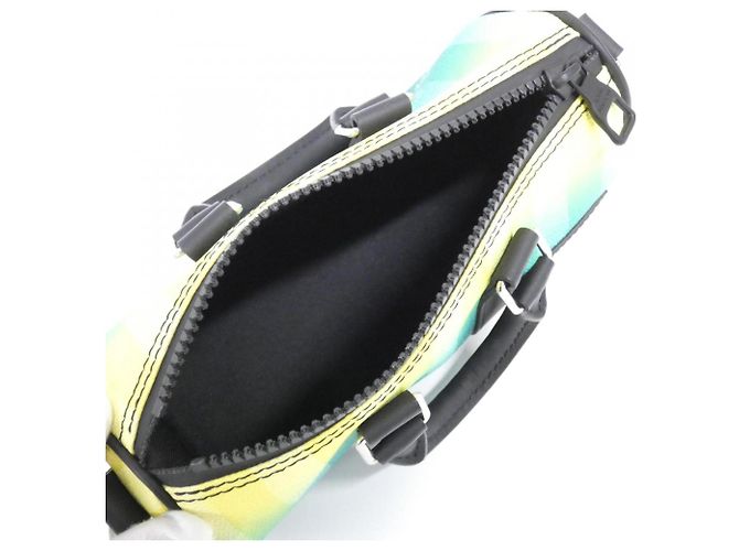 Borsa Boston Louis Vuitton Day Break Keepall XS Verde chiaro - vista 7