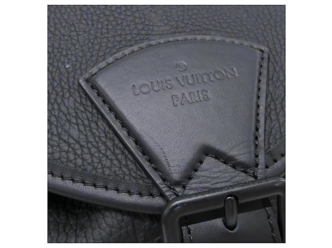 Zaino Louis Vuitton Taurillon Monogram Montsouris Nero - vista 6