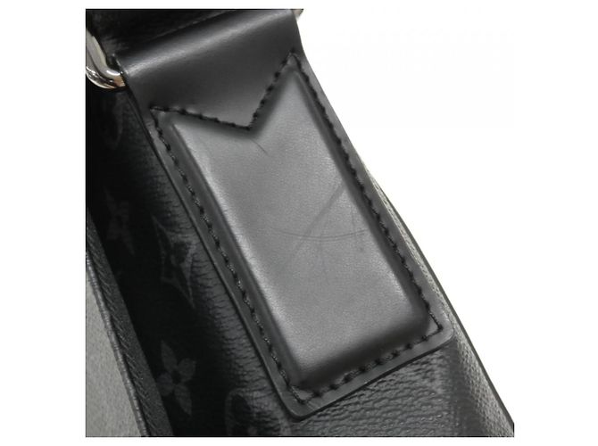 Louis Vuitton Monogram Eclipse District MM Schultertasche Schwarz Monogramm - Ansicht 6
