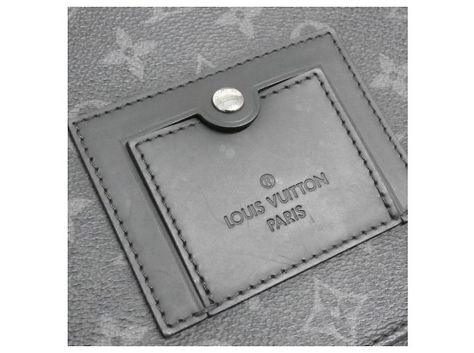 Borsa a tracolla Louis Vuitton Monogram Eclipse Messenger Voyage MM Nero - vista 5