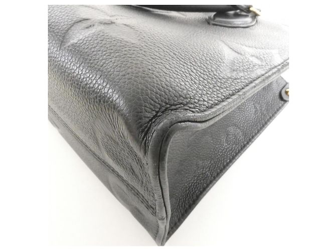 Borsa Louis Vuitton Monogram Empreinte OnTheGo PM Nero - vista 2