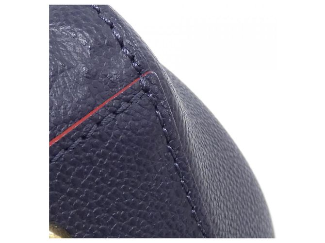 Borsa Louis Vuitton Monogram Empreinte Montaigne BB Rosso - vista 2