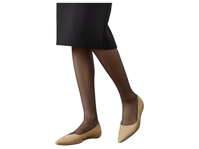Prada Ballerine a punta in vernice beige - vista 3