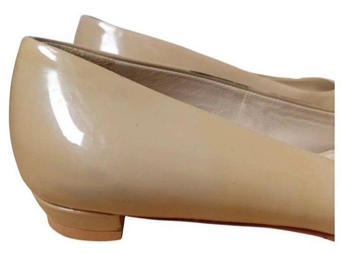 Prada Ballerine a punta in vernice beige - vista 7