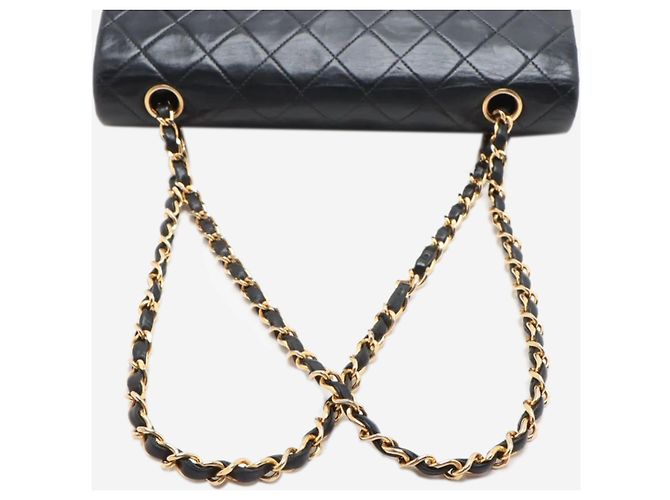 Chanel Schwarze Vintage 1991 Classic Double Flap Tasche aus Lammleder, Größe medium - Ansicht 9