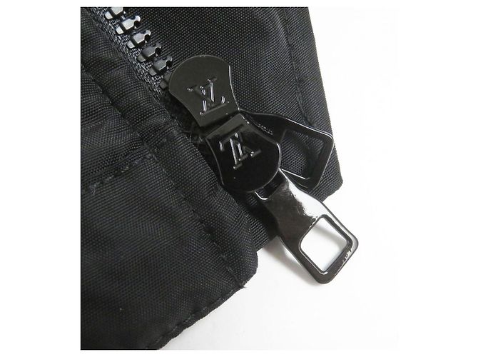 Chaqueta de nylon Louis Vuitton Negro Azul - vista 6
