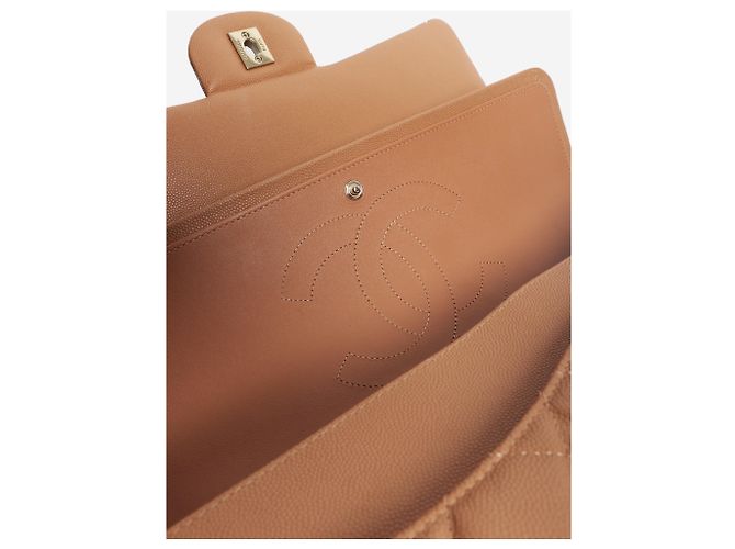 Chanel Bolsa maxi Classic Double Flap acolchoada em caviar Blush - vista 5