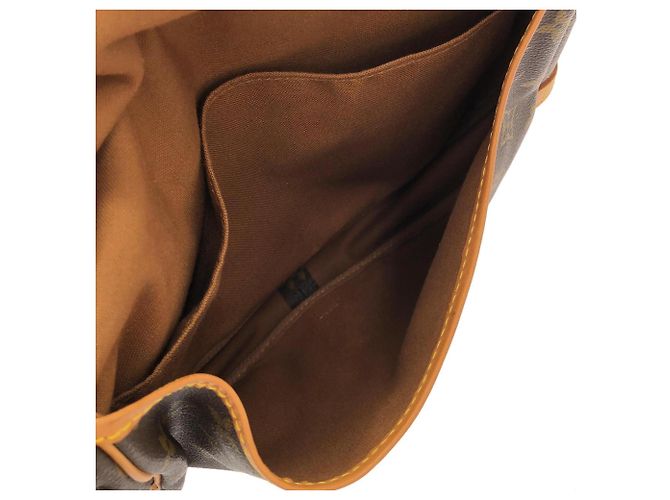 Louis Vuitton Monogram Saumur Schultertasche Braun - Ansicht 9