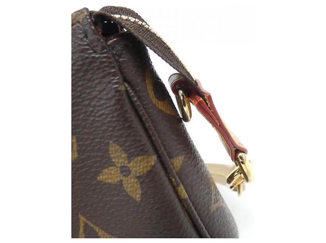 Louis Vuitton Monogram Pochette Accessoires M82766 Pochette Marrone - vista 3