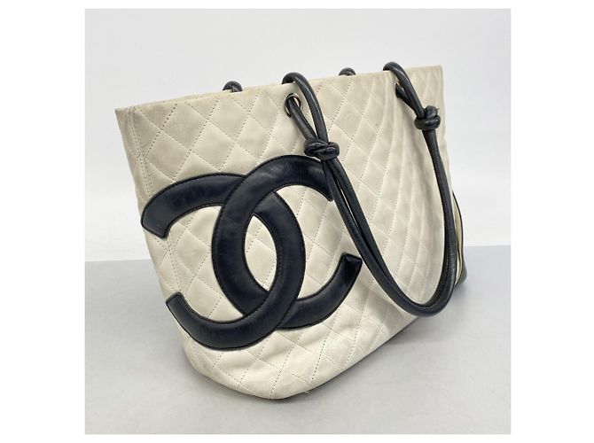 Chanel Cambon Lambskin Tote Bag Schwarz Weiß - Ansicht 2