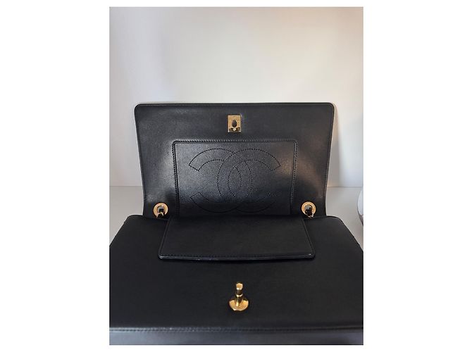 Chanel Classic Flap Medium in agnello nero - vista 5