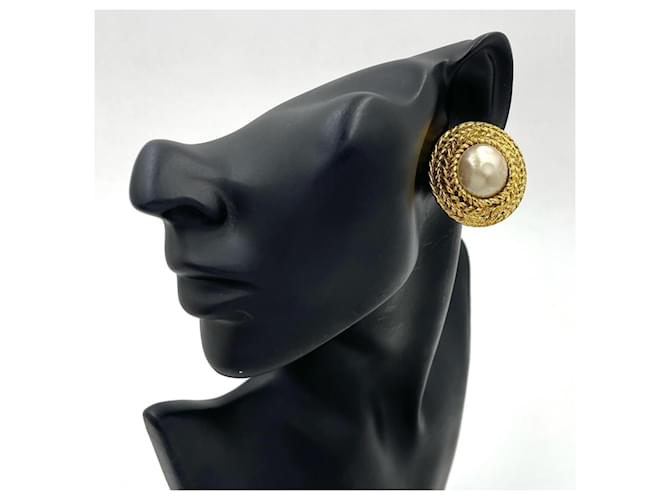Orecchini a clip Chanel Oro e Bianco D'oro - vista 2