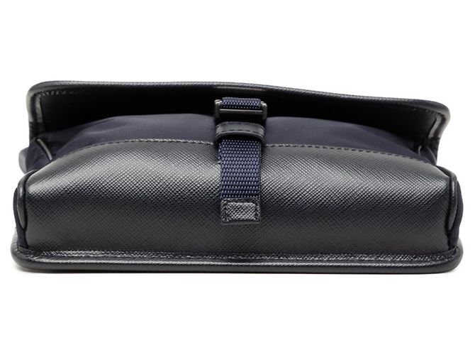 Saffiano Borsa a tracolla in nylon con logo triangolo Prada Blu navy - vista 3