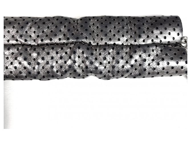 Borsa a tracolla Chanel da donna in argento traforato - vista 9